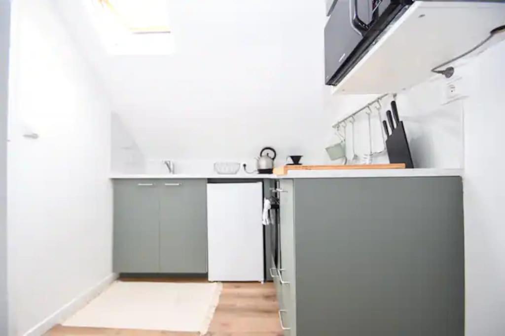 Appartement Parisien: Proche CDG, Wi-Fi et Netflix Inclus Drancy Exterior photo