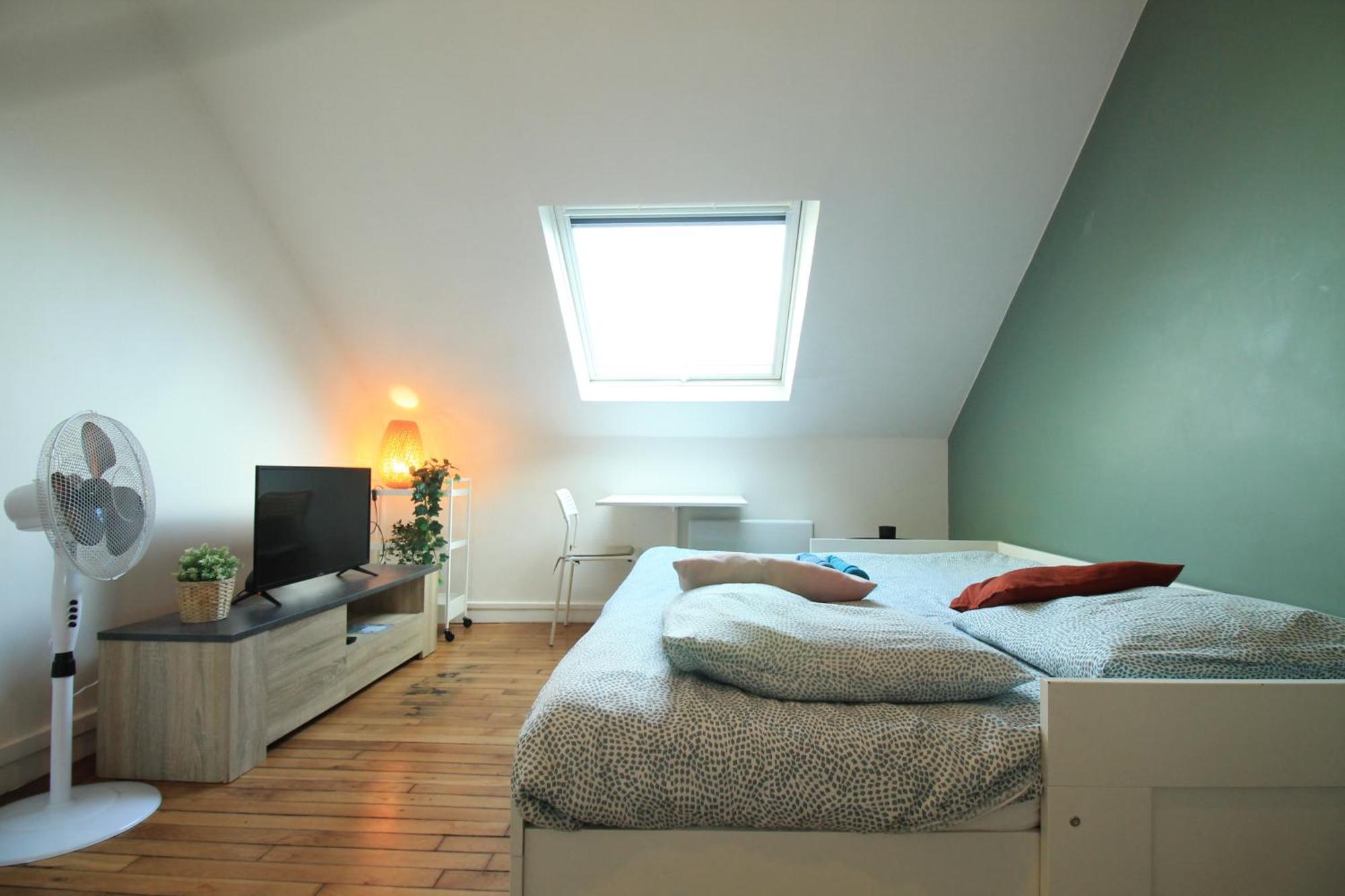 Appartement Parisien: Proche CDG, Wi-Fi et Netflix Inclus Drancy Exterior photo