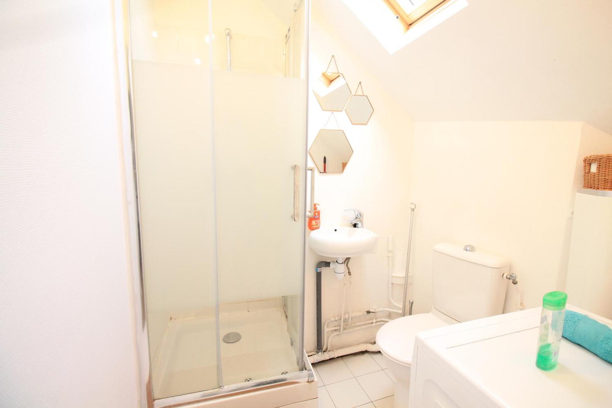 Appartement Parisien: Proche CDG, Wi-Fi et Netflix Inclus Drancy Exterior photo